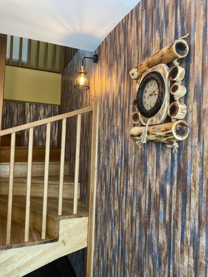 Bed and Breakfast Casa Ankeli Буштени Экстерьер фото