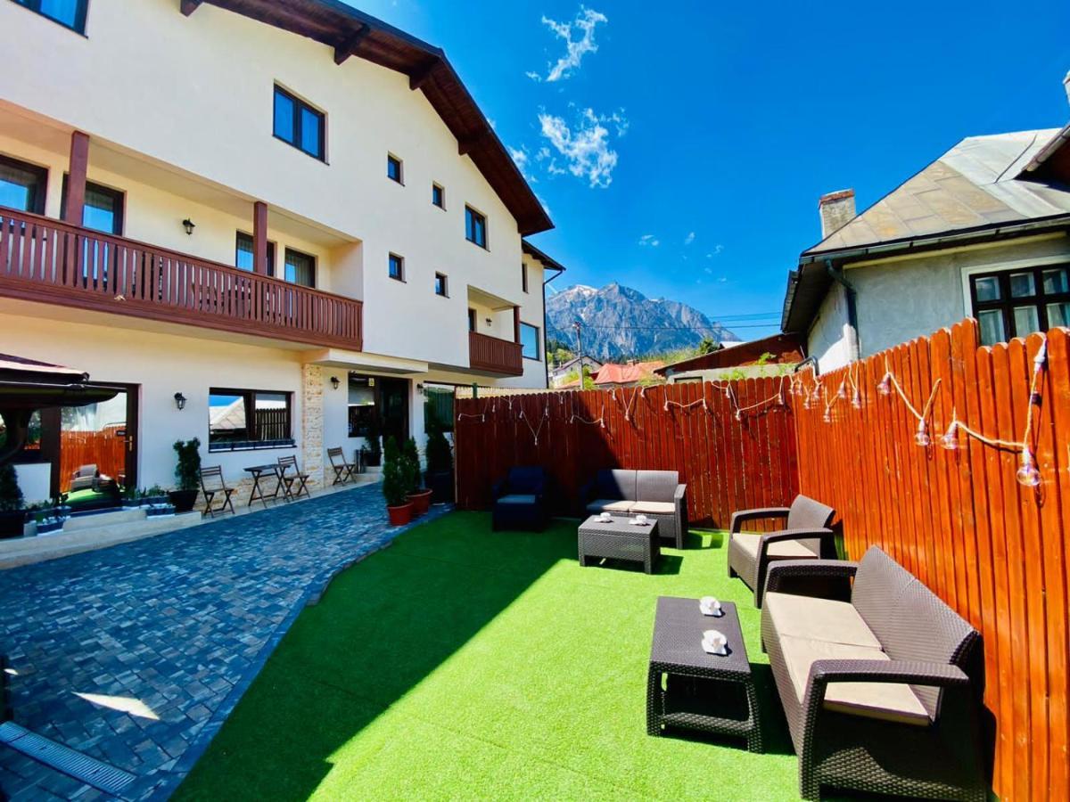 Bed and Breakfast Casa Ankeli Буштени Экстерьер фото