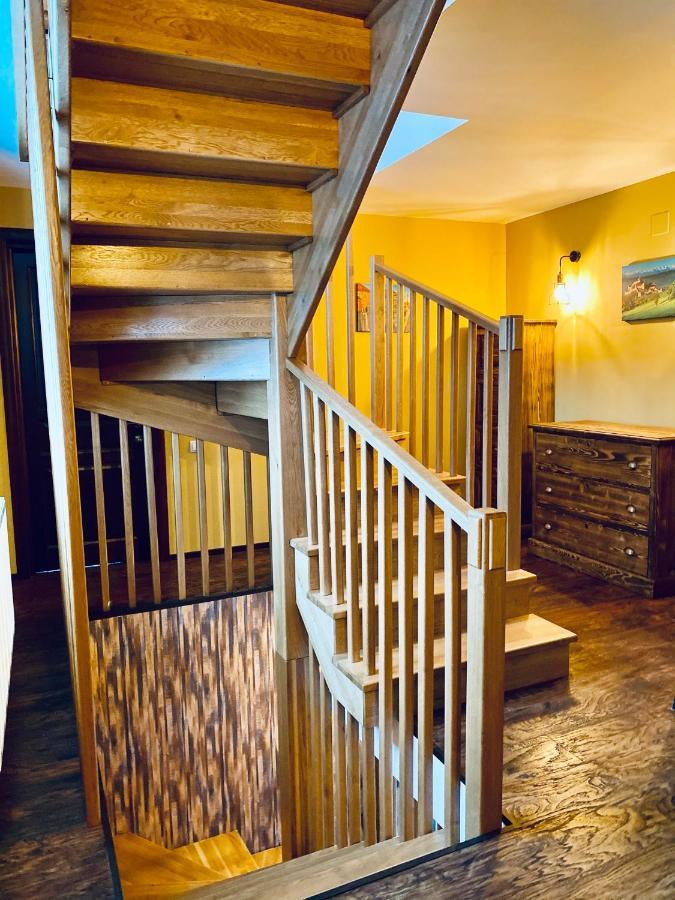 Bed and Breakfast Casa Ankeli Буштени Экстерьер фото