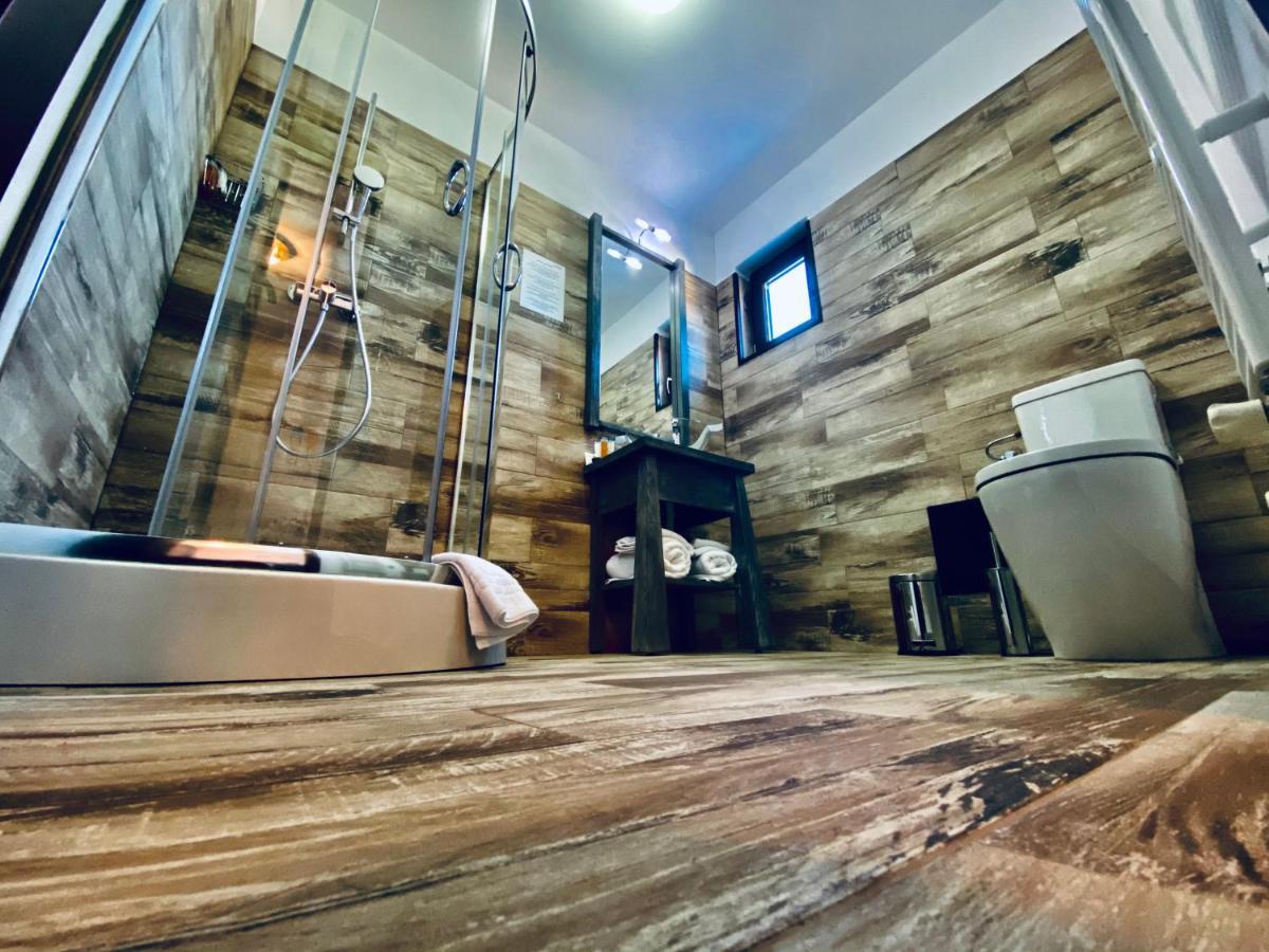 Bed and Breakfast Casa Ankeli Буштени Экстерьер фото